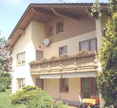 Appartement Mit Terrasse, Garten Und Grill Bobrach